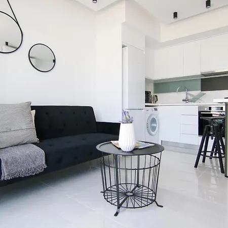 Phaedrus Living Seaside Luxury Flat Athina 108 アパート パ フォス