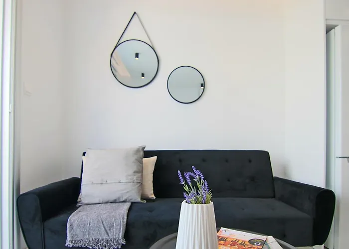 Phaedrus Living Seaside Luxury Flat Athina 108 アパート パ フォス