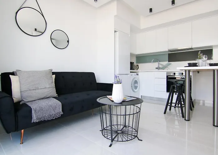 Phaedrus Living Seaside Luxury Flat Athina 108 アパート パ フォス