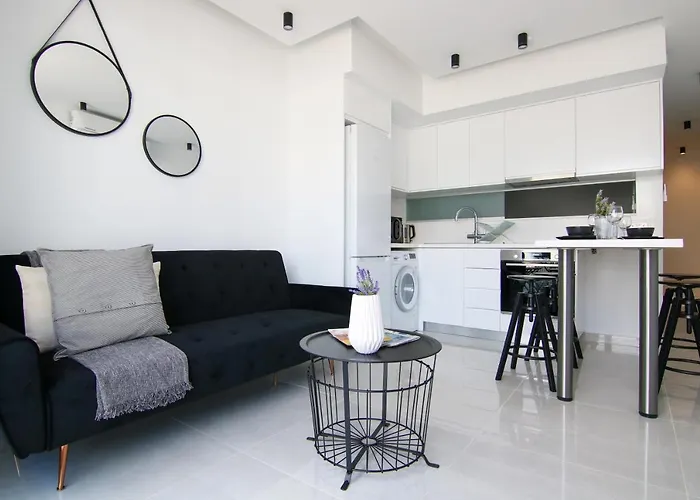 Phaedrus Living Seaside Luxury Flat Athina 108 파포스