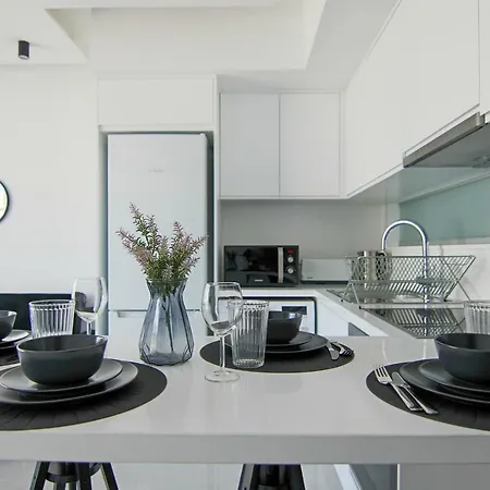 Phaedrus Living Seaside Luxury Flat Athina 108 Апартаменты