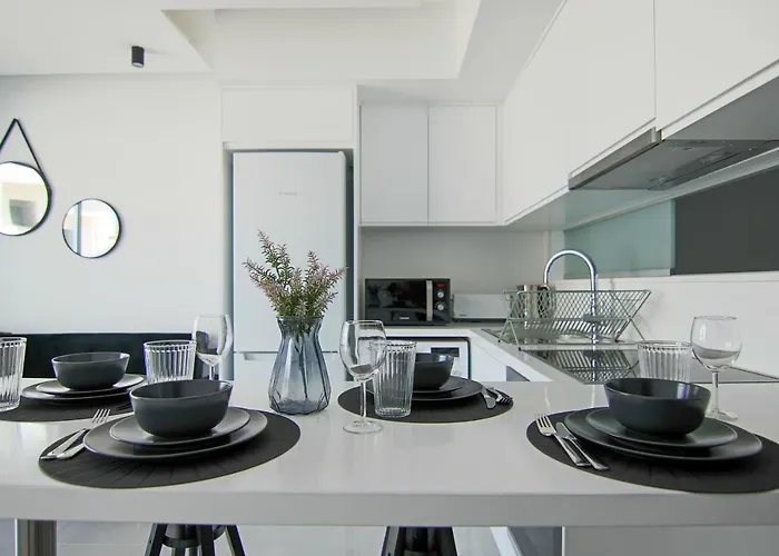 Phaedrus Living Seaside Luxury Flat Athina 108 Lägenhet